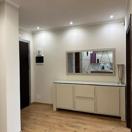 Louis Apartment *