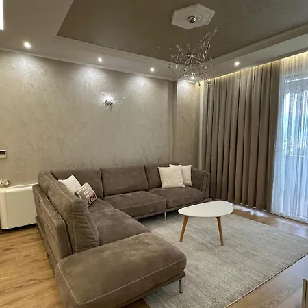 Louis Apartment *